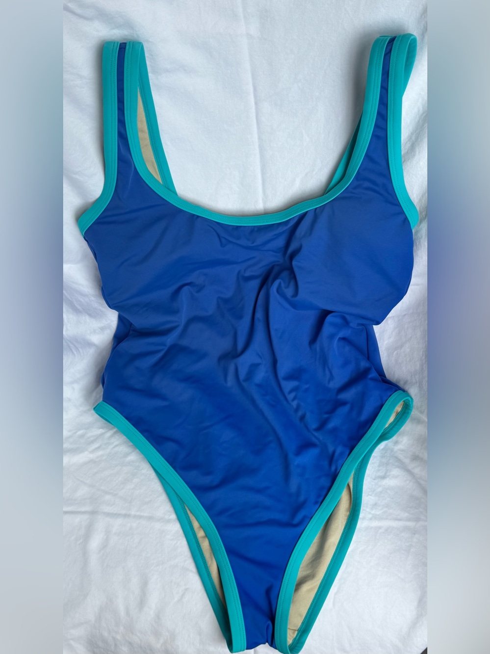 Swimsuits for All Size 8 Blue & Teal Women’s One-Piece Swimsuit EUC